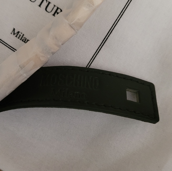 ⭐Moschino⭐- Women's Leather Logo Belt - Picture 13 of 15